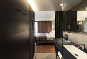 Emilu Hotel