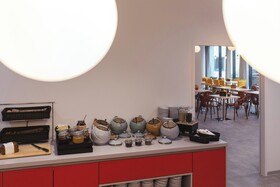 Holiday Inn - the niu, Form Stuttgart Feuerbach