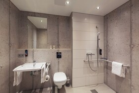 Holiday Inn - the niu, Form Stuttgart Feuerbach