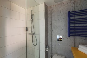 Holiday Inn - the niu, Form Stuttgart Feuerbach