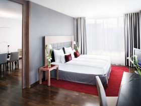 Mövenpick Hotel Stuttgart Airport
