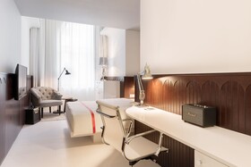Ruby Hanna Hotel