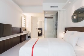 Ruby Hanna Hotel