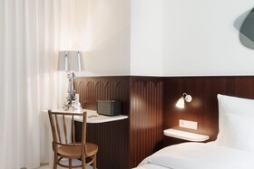 Ruby Hanna Hotel