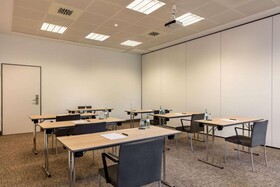 Vienna House Easy by Wyndham Stuttgart