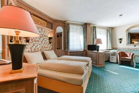 Centro Hotel Stern, Trademark Collection by Wyndham