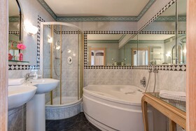 Centro Hotel Stern, Trademark Collection by Wyndham