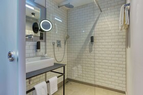 Centro Hotel Stern, Trademark Collection by Wyndham
