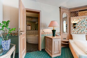 Centro Hotel Stern, Trademark Collection by Wyndham