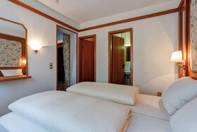 Centro Hotel Stern, Trademark Collection by Wyndham