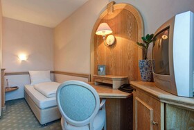 Centro Hotel Stern, Trademark Collection by Wyndham