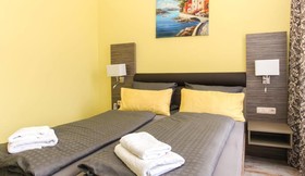 Eshramo Restaurant & Pension