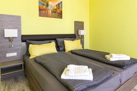 Eshramo Restaurant & Pension
