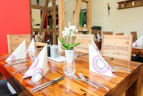 Eshramo Restaurant & Pension
