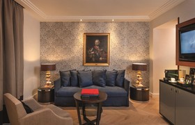 Hotel Maximilian’s