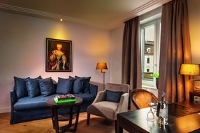 Hotel Maximilian’s