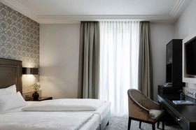 Hotel Maximilian’s