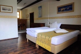 Schlossresidenz Heitzenhofen