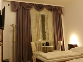 Hotel Five Seasons