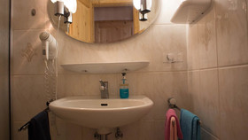 Hotel Five Seasons