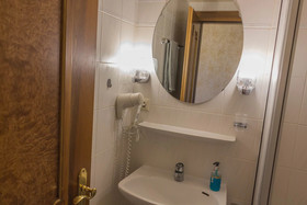 Hotel Five Seasons