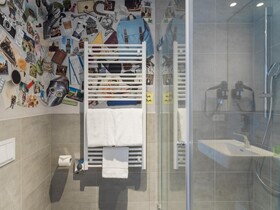 Holiday Inn - the niu, Saddle Fürth