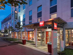 Hotel ibis Muenchen Garching