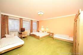Hotel-Landgasthof Schuster