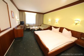 Hotel-Landgasthof Schuster