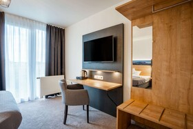 [M]eat & Stay Hotel