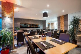[M]eat & Stay Hotel