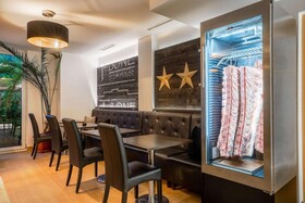 [M]eat & Stay Hotel