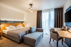 [M]eat & Stay Hotel