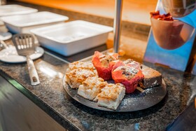 [M]eat & Stay Hotel