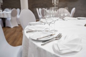 [M]eat & Stay Hotel