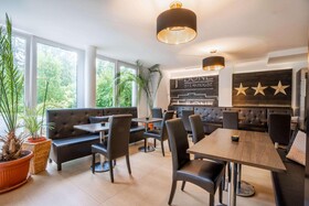 [M]eat & Stay Hotel