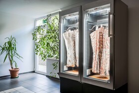 [M]eat & Stay Hotel
