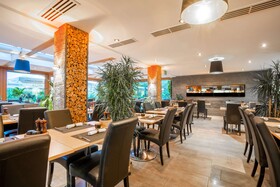 [M]eat & Stay Hotel