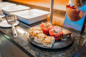 [M]eat & Stay Hotel