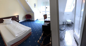 Airport Regentpark Hotel