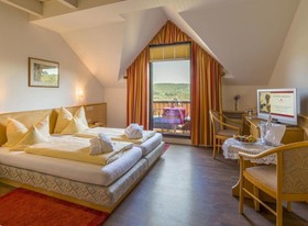 Panorama Hotel Heimbuchenthaler Hof