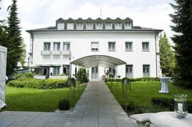 Am Schloß