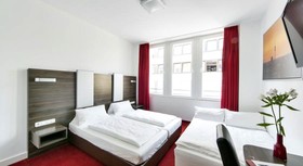 KOOS Hotel&Apartments