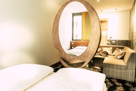 Cocoon Stachus