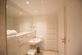 Das Kleine Hotel