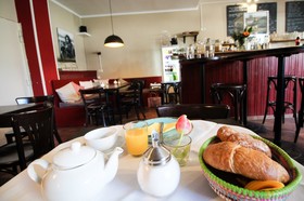Das Kleine Hotel