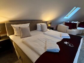 Empress Hotel