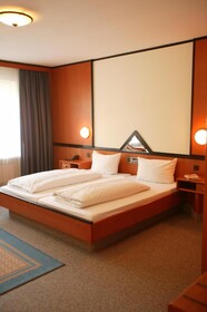 Europe Hotel Senator