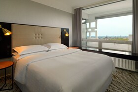Four Points by Sheraton Munich Arabellapark