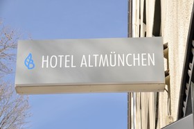 Hotel Altmünchen by Blattl